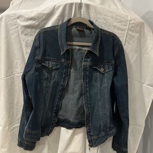 Dark Wash Denim Jacket - size XL - excellent condition